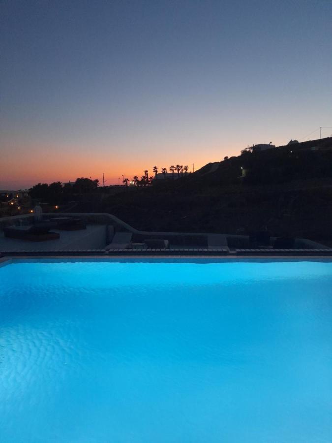 Terra White Seaview Pool Apartments & Suites Mykonos Town Exterior photo