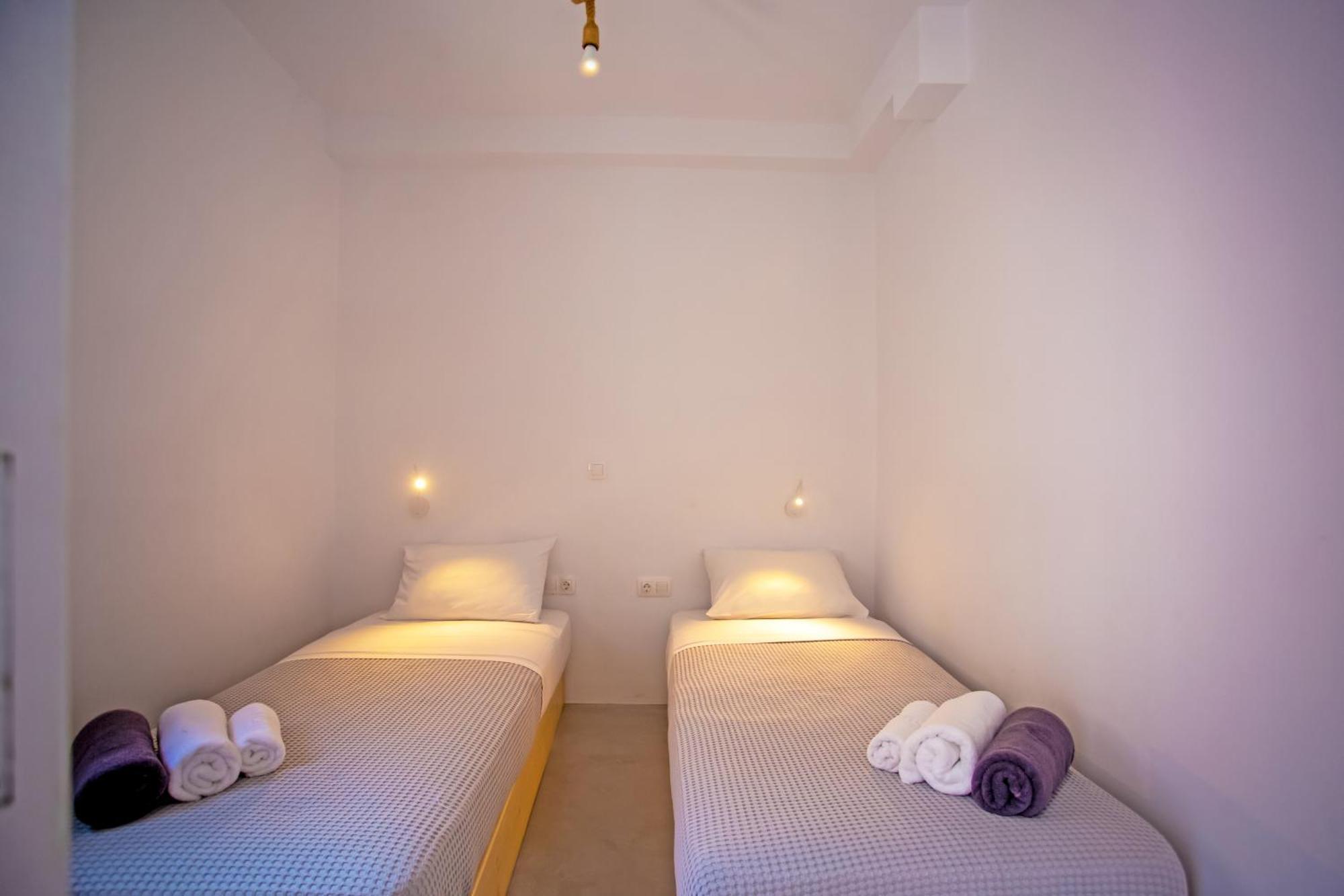 Terra White Seaview Pool Apartments & Suites Mykonos Town Exterior photo